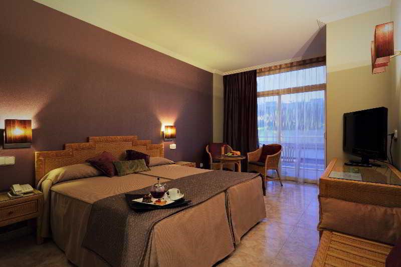 Apartamentos Palas سالو المظهر الخارجي الصورة